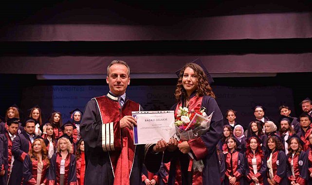 OMÜ'de yılın ilk mezuniyet heyecanı: 89 veteriner hekim mezun oldu