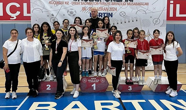 Osmangazili badmintonculardan Türkiye şampiyonluğu