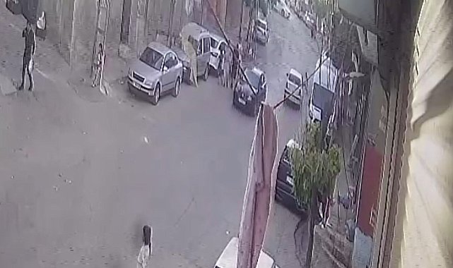 Otomobilin çarpıp üzerinden geçtiği 7 yaşındaki çocuk hayatını kaybetti