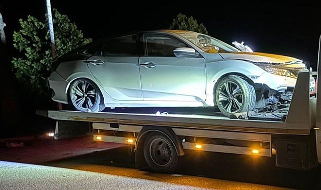 Otomobilin refüje girdiği kazada 4 kişi yaralandı