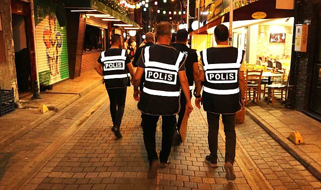 Polis ekiplerinin 'Barlar Sokağı' denetimleri devam ediyor