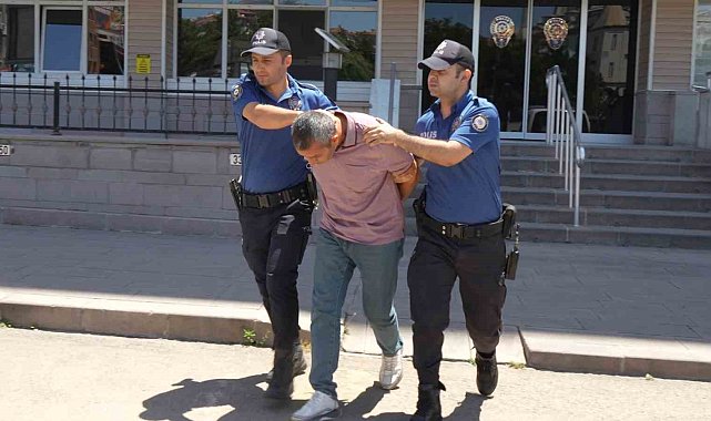 Polise şiddet gösteren alkollü şahıs adliyeye sevk edildi