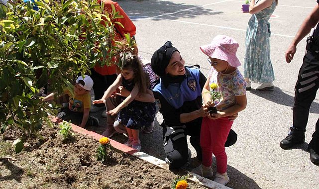Polisten özel anaokulu öğrencilerine piknik şöleni