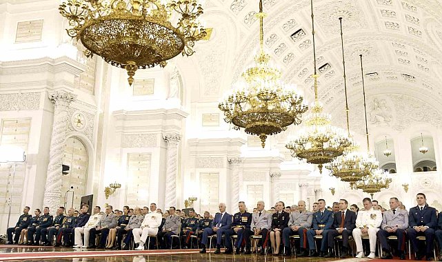 Putin: "AB ve NATO ülkeleri de dahil olmak üzere tüm taraflarla görüşmeye hazırız"