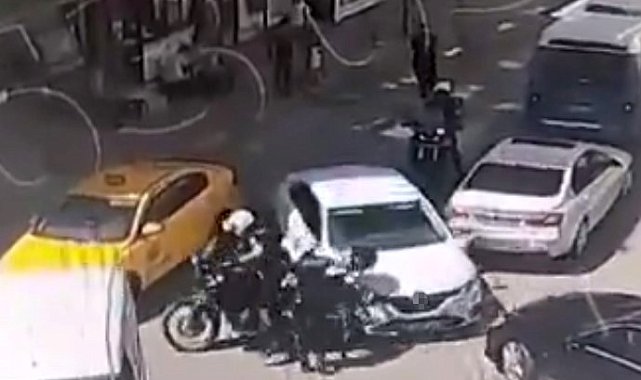 "Dur" ihtarına uymayan otomobilin çarptığı polis yaralandı