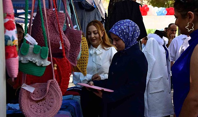 "Hayat Boyu Öğrenme" kursunun yılsonu sergisi açıldı