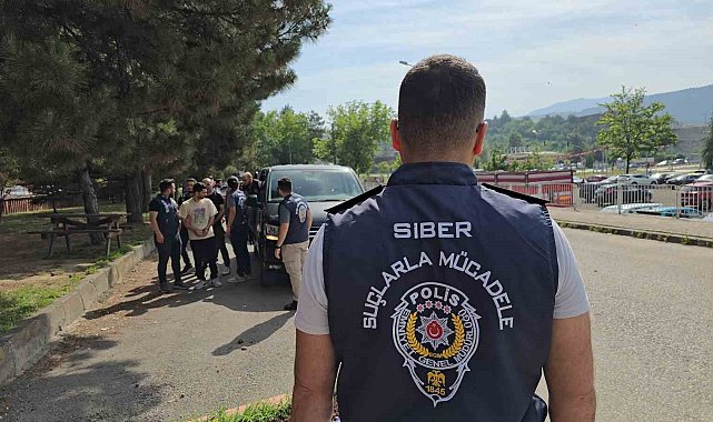 "Sosyal medyadan yatırım yaparak para kazanabilirsiniz" diyerek 30 milyon TL dolandırdılar