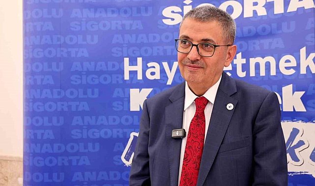 Rektör Kutluhan: "Yapay zekâya her birimin uyum sağlaması açısından her birimi teşvik ediyoruz"