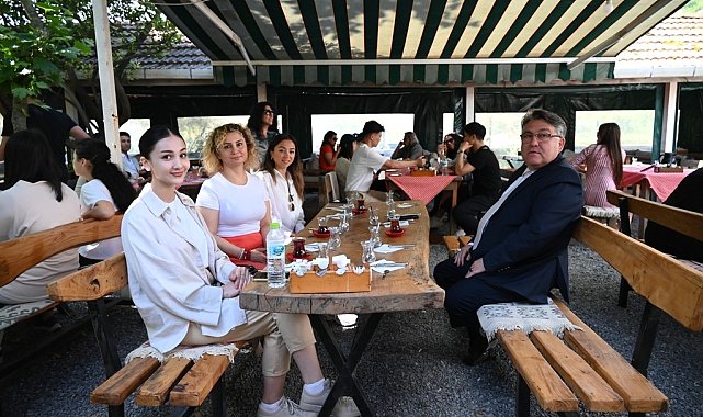 Rektör Özölçer Uluslararası Öğrencilerle bir araya geldi