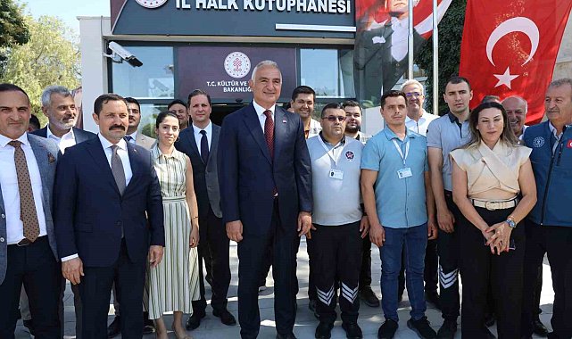 Restorasyonu tamamlanan müze, halk kütüphanesi olarak hizmete alındı