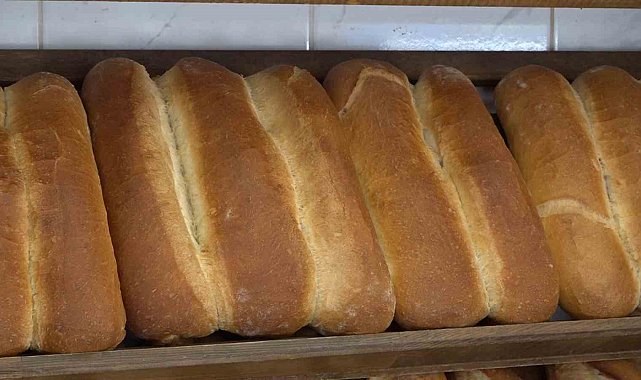 Rize'ye özgü 'baston ekmeği' diğer ekmeklere göre daha yavaş bayatlıyor