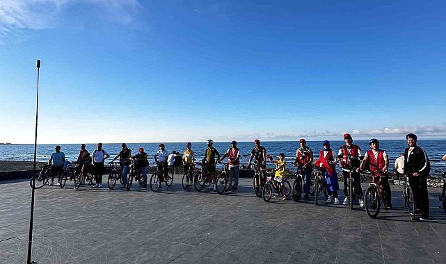 Sağlık çalışanları 'sağlıklı bir dünya' için pedal çevirdi