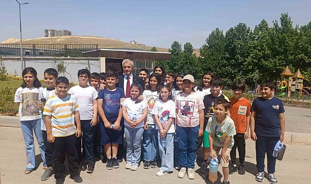 Şahinbey Belediyesi öğrencilerin yüzünü güldürüyor