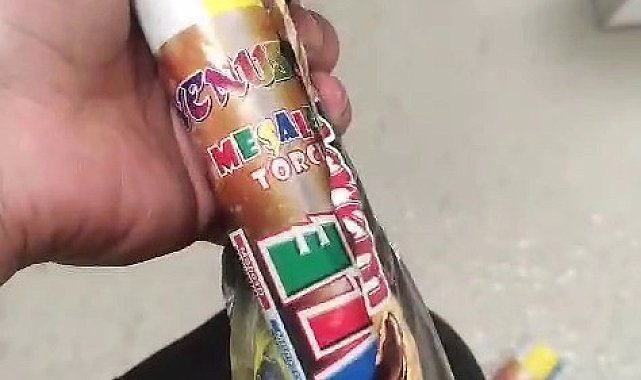 Sakaryaspor taraftarının stada meşale sokma yöntemleri pes dedirtti