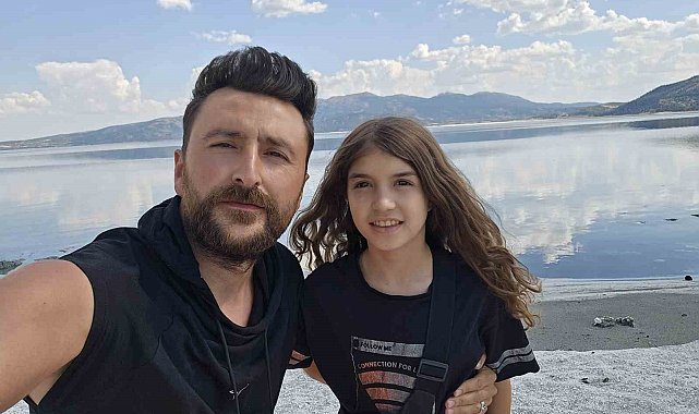 Salda Gölü'nde kurtarılan küçük kız kahramanıyla buluştu