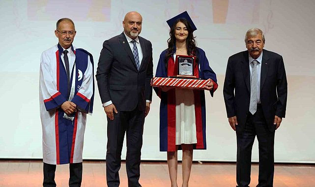 SANKO Üniversitesi Tıp Fakültesinde mezuniyet heyecanı