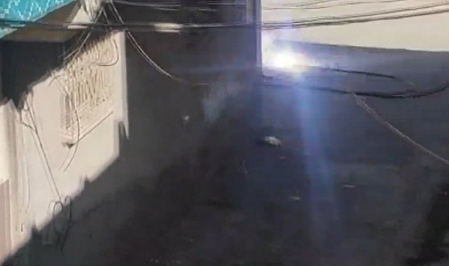 Şanlıurfa'da elektrik kablosu bomba gibi patladı