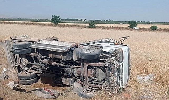 Şanlıurfa'da panelvan ile kamyonet çarpıştı: 1 ölü, 2 yaralı