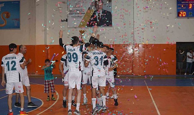 Sarıgöl Kaymakamlık Voleybol Turnuvası sona erdi