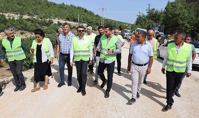 Sarıyıldız: &quot;Akdeniz&#039;de asfalt sorunu yaşayan tek mahallemiz kalmayacak&quot;