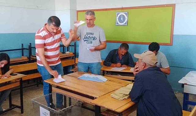 Seçimlerin yenilendiği Hilvan'da oy sayma işlemi başladı
