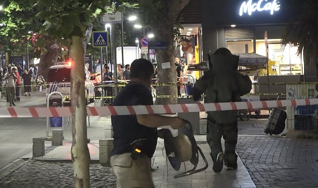 Şehir merkezindeki şüpheli valiz fünye ile patlatıldı