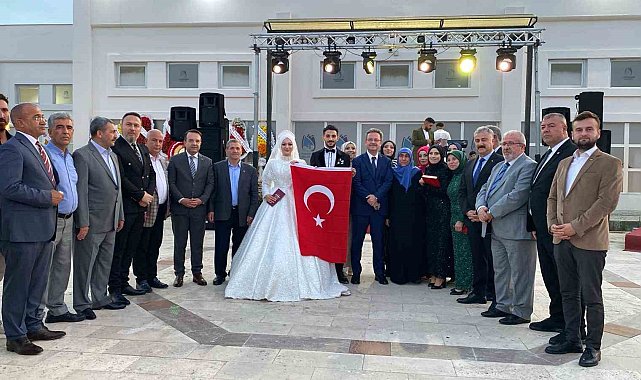 Şehit Enes Budak'ın ikiz kardeşi dünya evine girdi