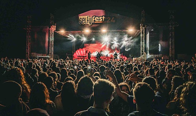 Selfy Fest&#039;24 yüz binlerce öğrencinin katılımıyla gerçekleştirildi