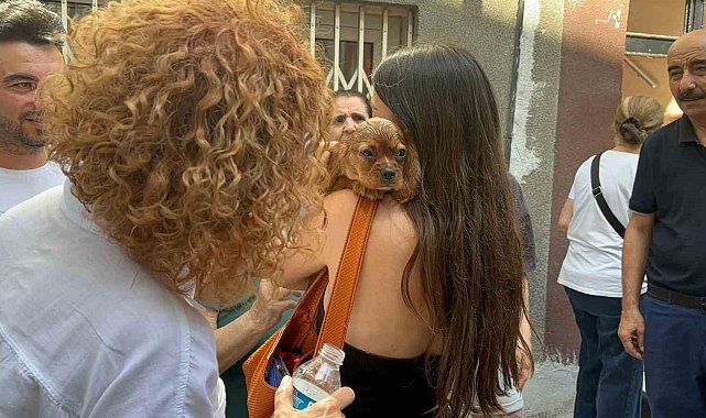 Şişli'de 6 katlı binada yangın: 4 kişi mahsur kaldı