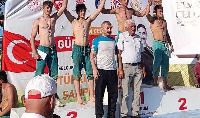 Sivaslı sporcular Çorum'da derece yaptı
