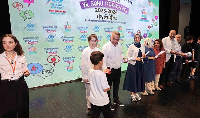 Sultangazi Bilim Merkezi'nde eğitimi tamamlayan öğrenciler için mezuniyet töreni düzenlendi