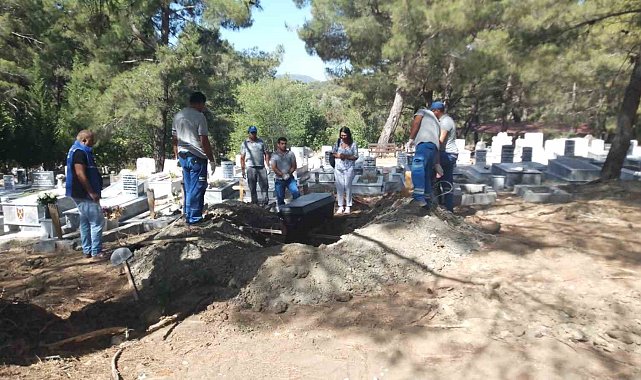 Sürat teknesinin çarpması sonucu hayatını kaybeden Ukraynalı şahıs toprağa verildi