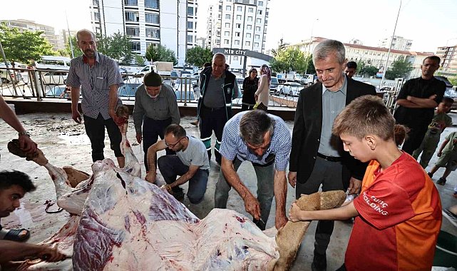 Tahmazoğlu kurban kesim alanlarını ziyaret etti