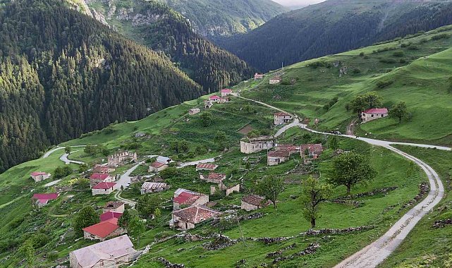 Tarih ve doğanın buluşma noktası: Santa Harabeleri