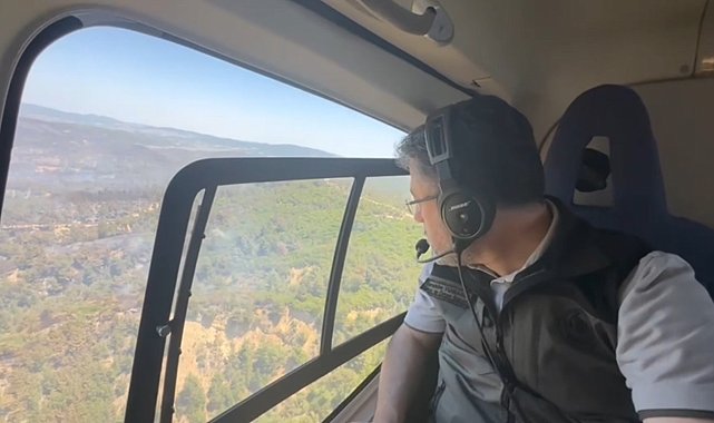 Tarım ve Orman Bakanı İbrahim Yumaklı, Çanakkale'deki yangını havadan inceledi
