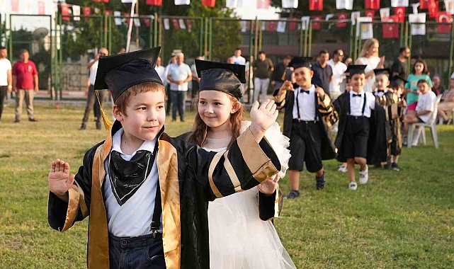Tarsus'ta kreş öğrencileri için mezuniyet töreni düzenlendi