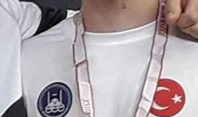 Tartışma kanlı bitti: Kick Boks sporcusu ve arkadaşı bıçaklanarak yaralandı