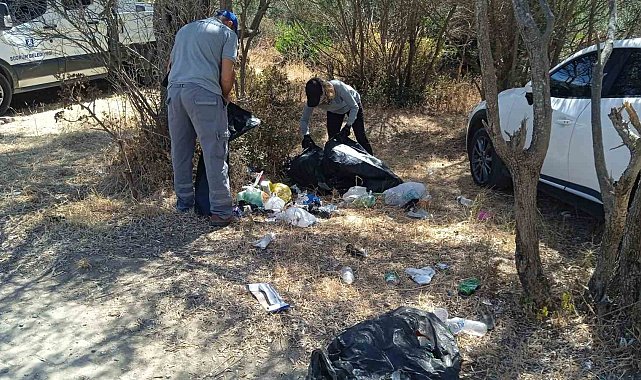 Tatilciler gitti çöpleri kaldı