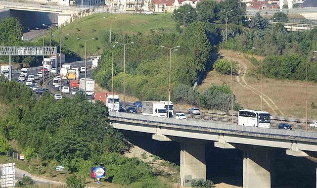 Tatilcilerin dönüş yolculuğu erken başladı