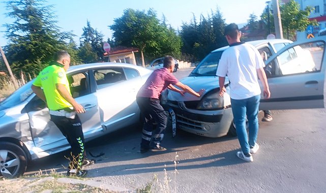 Tavşanlı'da trafik kazası; 6 kişi yaralandı
