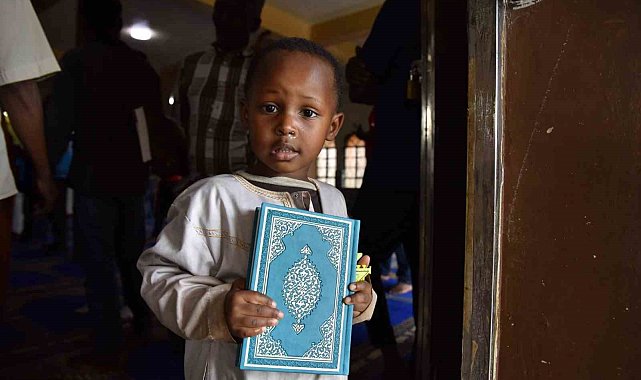 TDV, kurban yardımlarıyla birlikte ihtiyaç sahiplerine Kur&#039;an-ı Kerim de ulaştıracak