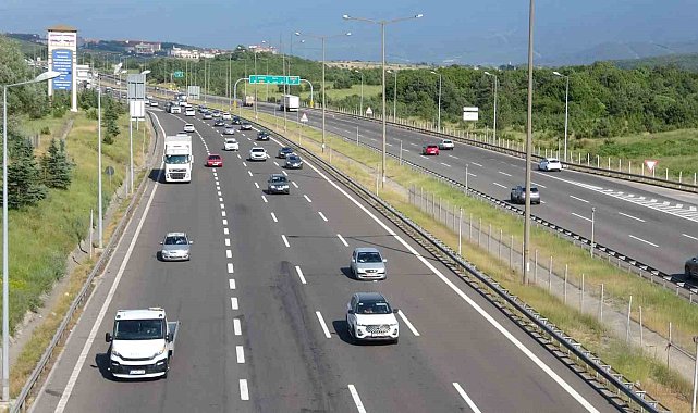 TEM'in Bolu geçişinde akıcı yoğunluk