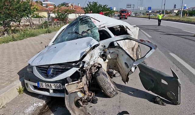 Tır otomobil ve hafif ticari araca çarptı: 5 yaralı