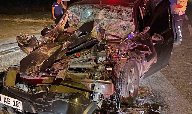 Tıra çarpan otomobil hurdaya döndü: 1 yaralı