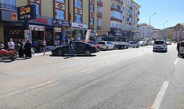 Tırın altında ezilen yaşlı kadın hayatını kaybetti