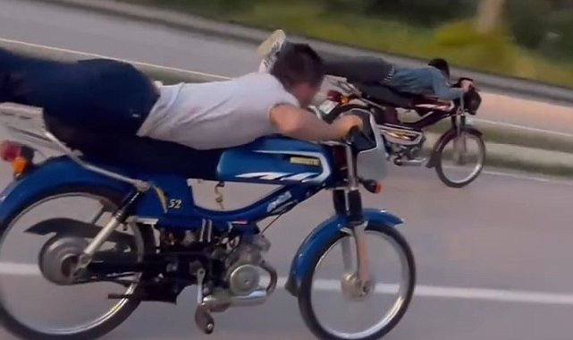 Tokat'ta motosikletlilerin tehlikeli yolculuğu