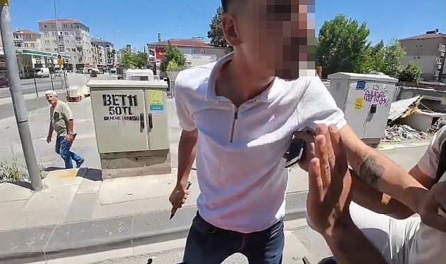 Trafikte tartıştığı motosikletliye bıçak çekti: 'Seni ikiye bölerim'