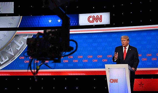 Trump'tan Biden'a: "Bizi III. Dünya Savaşı'na sürüklüyor"