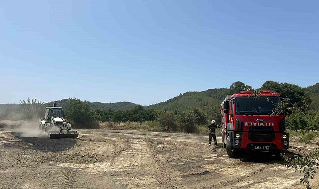 Ula'da ziraat arazisinde çıkan yangın ekipler tarafından söndürüldü