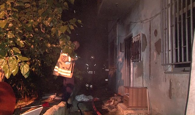 Üsküdar'da gecekondu yangını